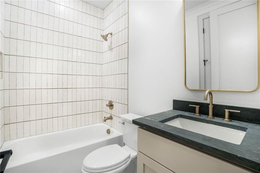 Furnished interior view inside a new home in , Atlanta (Image 15).