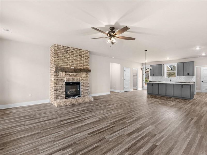 Spacious, unfurnished interior of a new home in , Mansfield (Image 36).