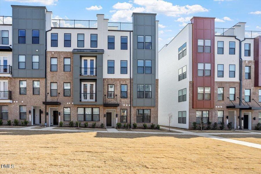 03-1234 Coach Sta Aly 101 [2852095]_03