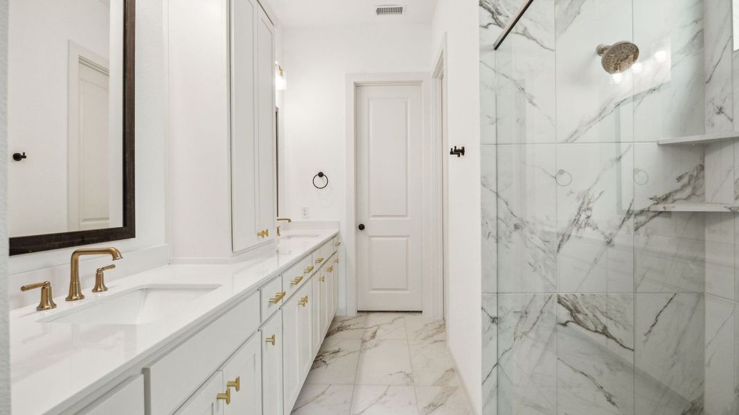 Owner's Bath Owner's Bath