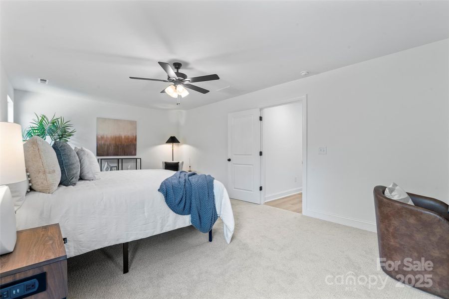Furnished interior view inside a new home in , Harrisburg (Image 11).