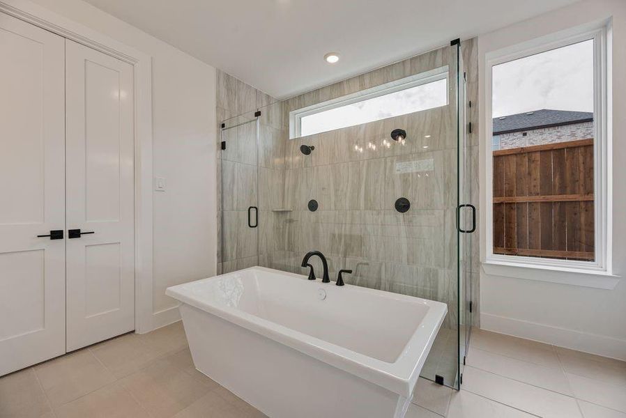 Furnished interior view inside a new home in Providence Cove, McKinney (Image 8).