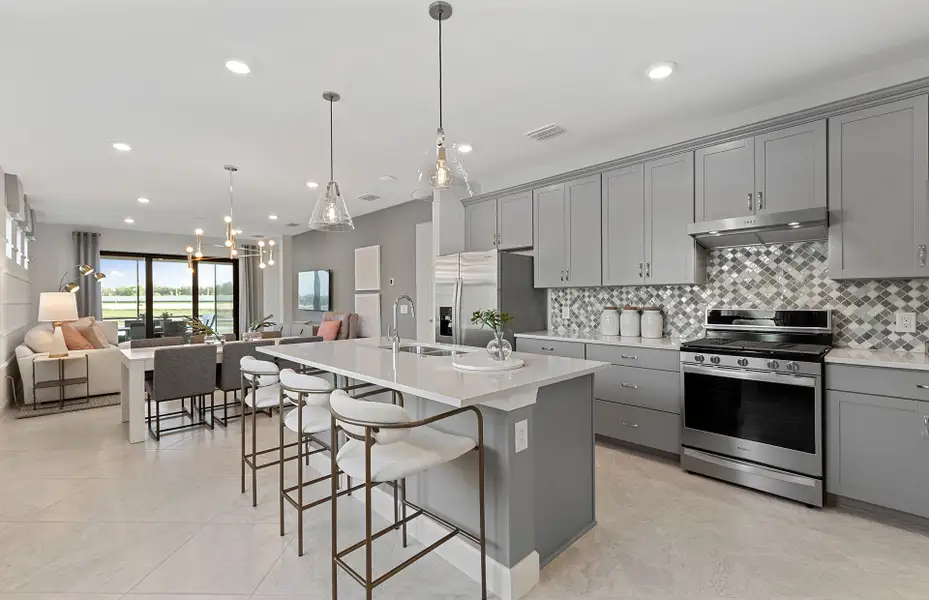 Furnished interior view inside a new home in Del Webb Minneola, Minneola (Image 5).