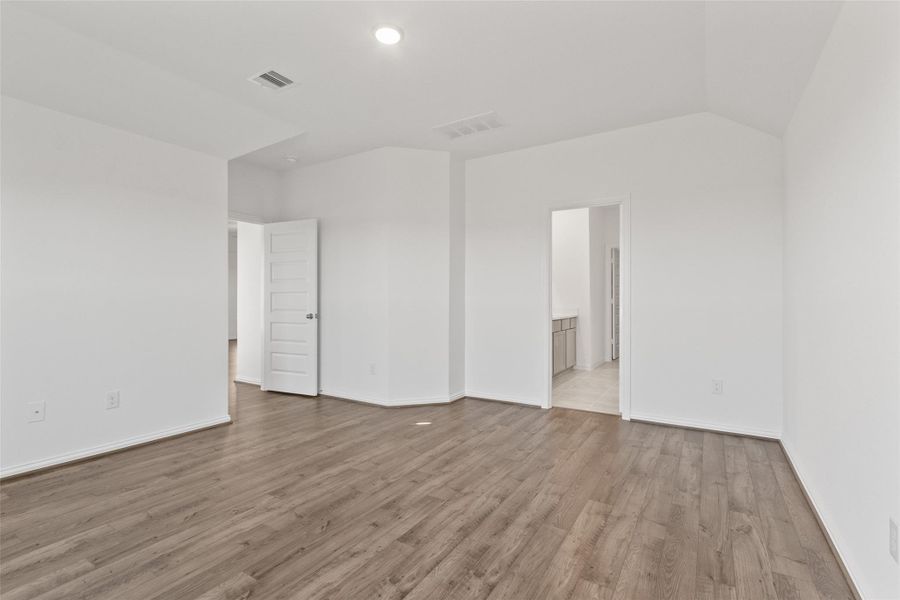 Spacious, unfurnished interior of a new home in Oakwood Estates, Waller (Image 20). Spacious, unfurnished interior of a new home in Oakwood Estates, Waller (Image 20).