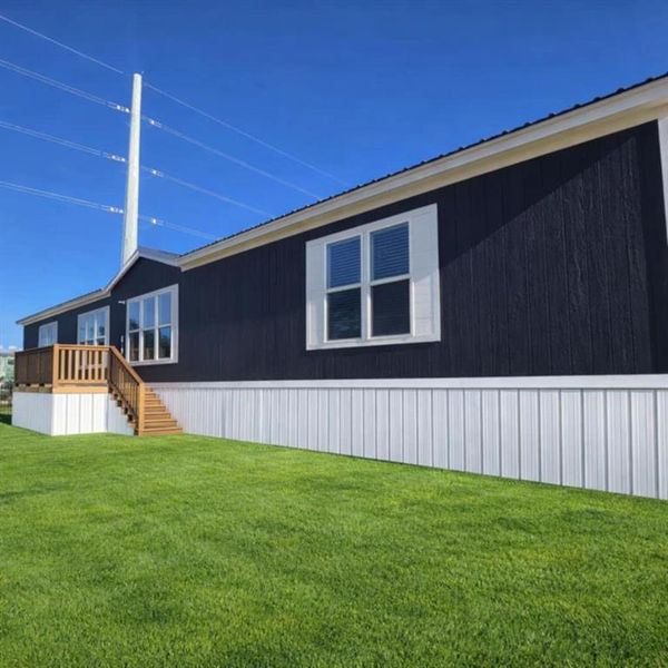 Exterior details and patio area of a home in , Kaufman (Image 13).