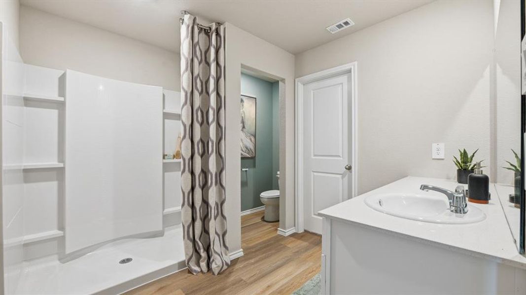 Furnished interior view inside a new home in Dry Creek, Bridgeport (Image 31).