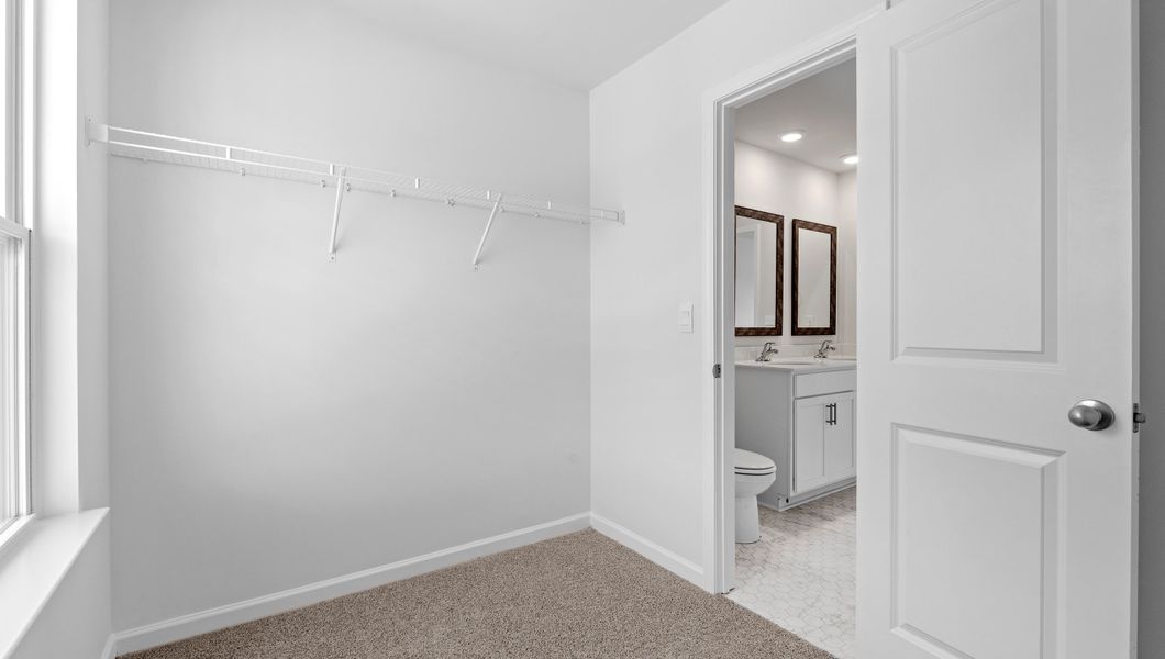 Spacious, unfurnished interior of a new home in Baxter Village, Boiling Springs (Image 21).