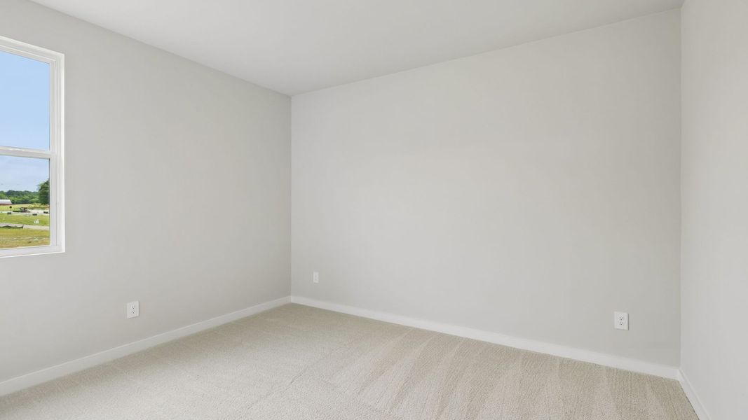 Representative unfurnished interior of a home built from the Holden by D.R. Horton in Harvest Point, Spring Hill (Image 47).