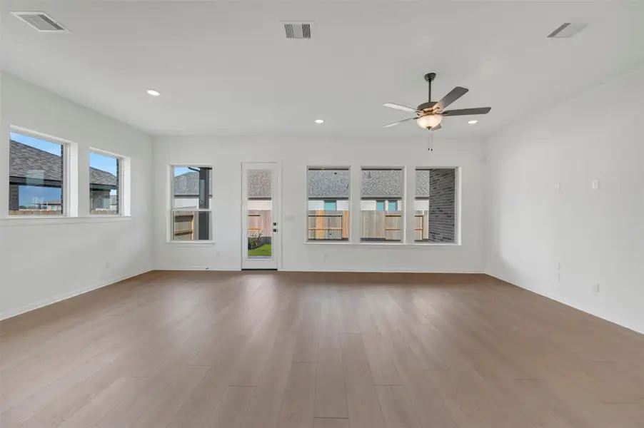 Spacious, unfurnished interior of a new home in Escondido - Retreat Collection, Magnolia (Image 21).