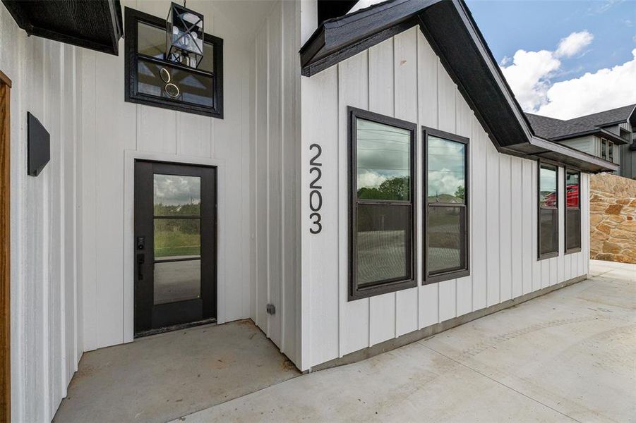 Exterior details and patio area of a home in , Granbury (Image 25).