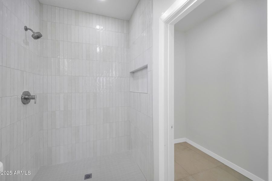 22548 W Huntington Dr-27_(2048) 22548 W Huntington Dr-27_(2048)