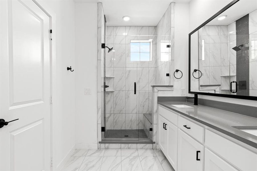 021-1232Armstrong-TheColony-TX-75056-PrimaryBathroom.jpg-FULL