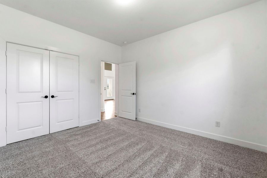 Spacious, unfurnished interior of a new home in , Centerville (Image 32).
