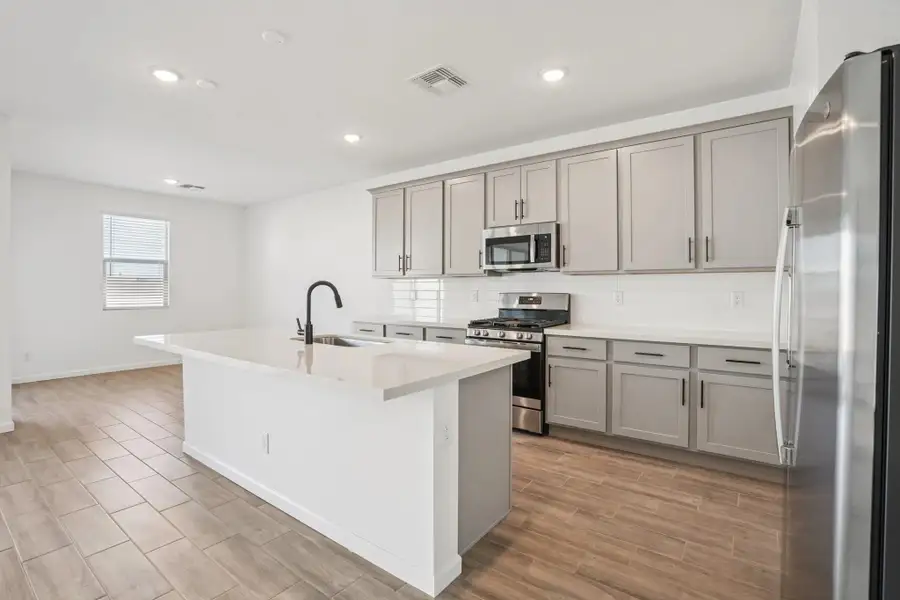 Representative images and renderings are for illustrative purposes. Actual structural options and design finishes of home may vary.