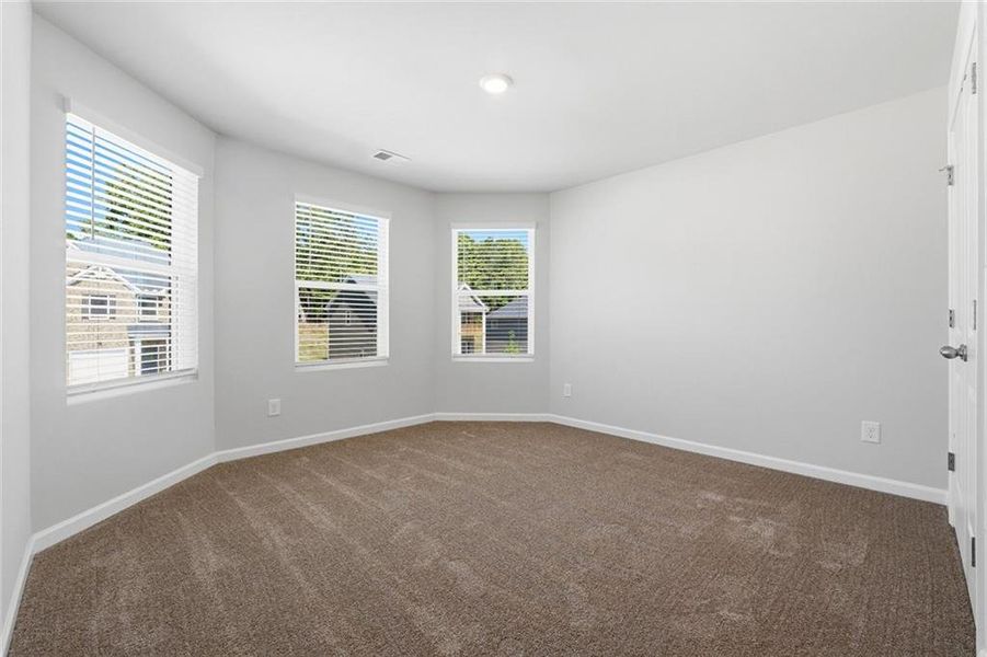 Spacious, unfurnished interior of a new home in River Walk Farm, Covington (Image 26).