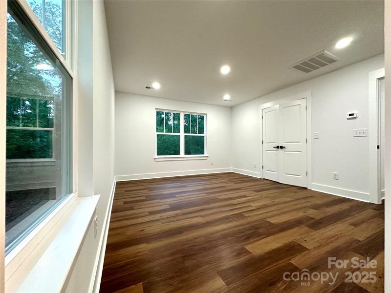 Spacious, unfurnished interior of a new home in , Granite Falls (Image 24).