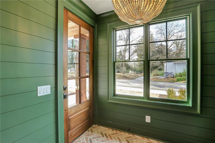 Exterior details and patio area of a home in , Gainesville (Image 23).
