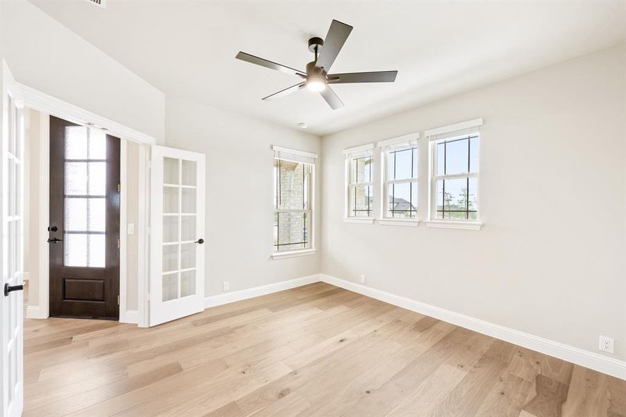 Spacious, unfurnished interior of a new home in Meraki, Forney (Image 16).