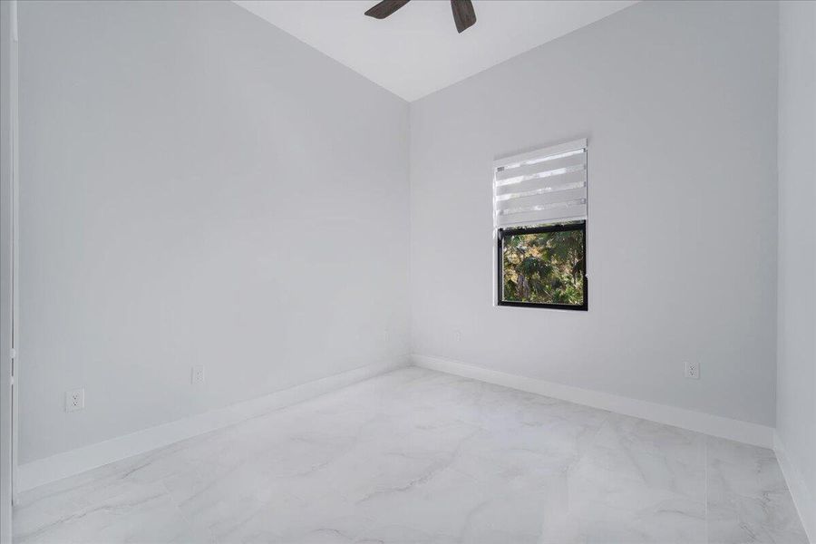 Spacious, unfurnished interior of a new home in , Lehigh Acres (Image 31).