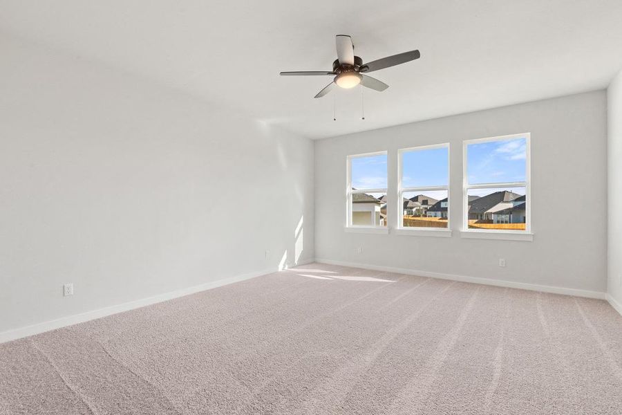 Spacious, unfurnished interior of a new home in Heritage, Dripping Springs (Image 27).