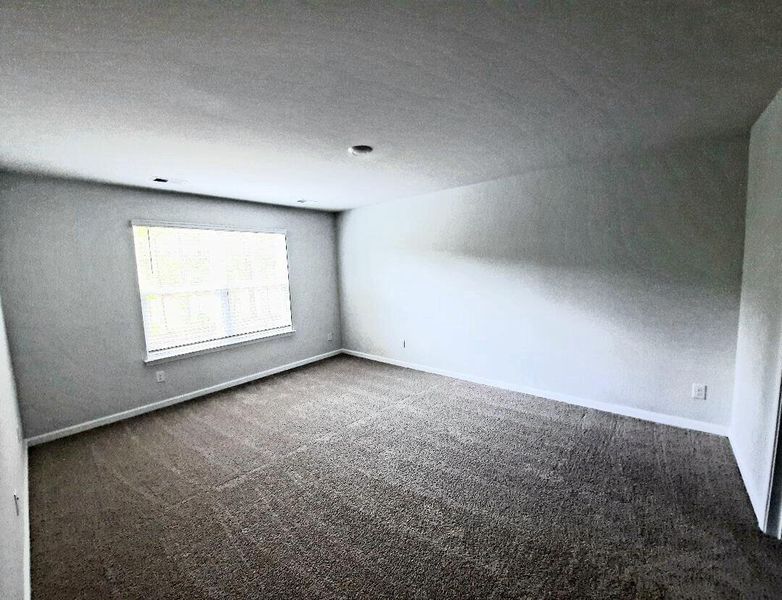 Spacious, unfurnished interior of a new home in Hillcrest, Ravenel (Image 7).