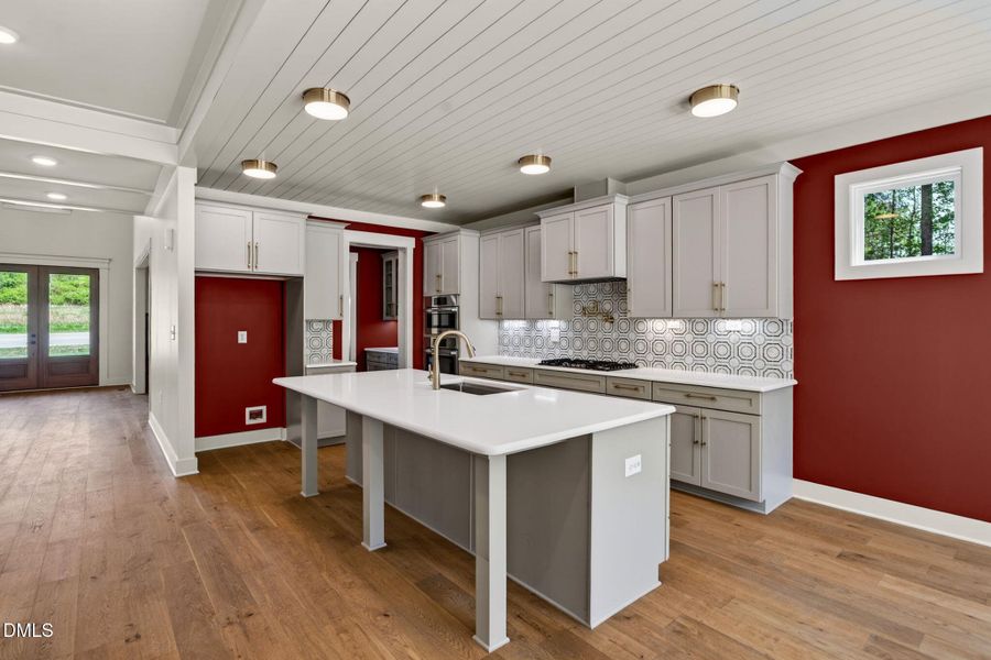 26-web-or-mls-12601 Burgess -26