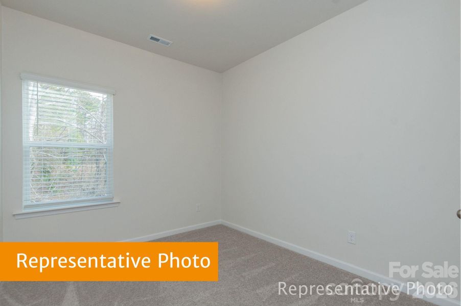 Spacious, unfurnished interior of a new home in Ember Glen, Charlotte (Image 8).