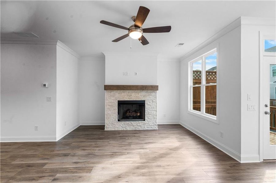 Spacious, unfurnished interior of a new home in Evanshire Townhomes, Duluth (Image 33). Spacious, unfurnished interior of a new home in Evanshire Townhomes, Duluth (Image 33).