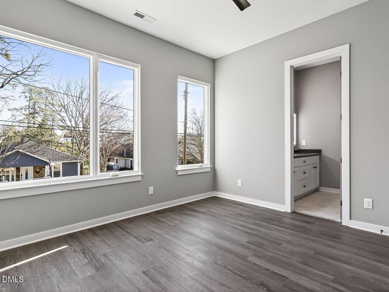 021-1280x960-primary-br 021-1280x960-primary-br