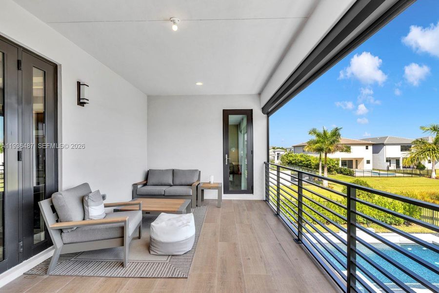 Exterior details and patio area of a home in , Boca Raton (Image 27).