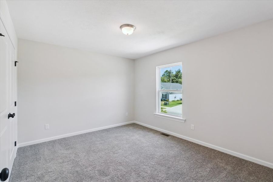 Spacious, unfurnished interior of a new home in Windsor, North Augusta (Image 15).
