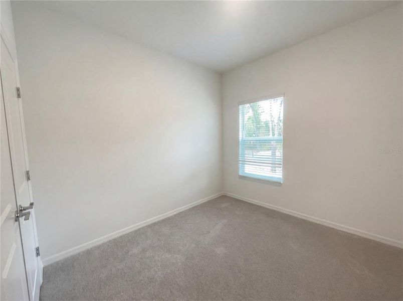 Spacious, unfurnished interior of a new home in Grand Park, Dunnellon (Image 19).