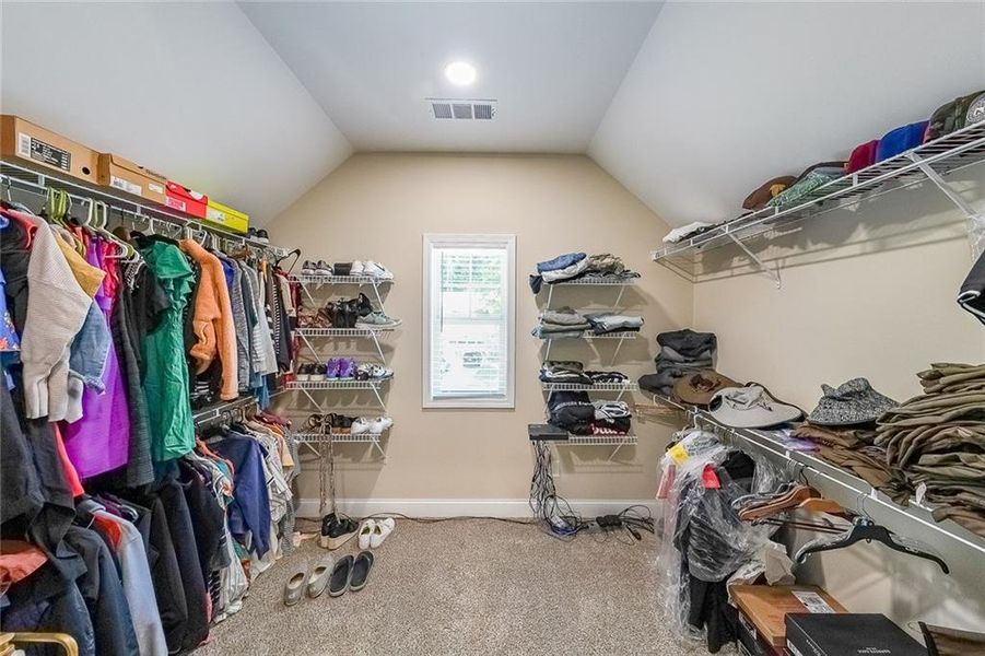 Image 42 of a home in .