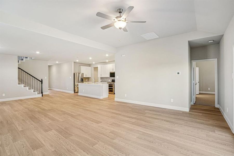 Photo is not of the actual home, but is an inspirational photo of builder’s model home and may depict options, furnishings, and/or decorator features that are not included. Photo is not of the actual home, but is an inspirational photo of builder’s model home and may depict options, furnishings, and/or decorator features that are not included.