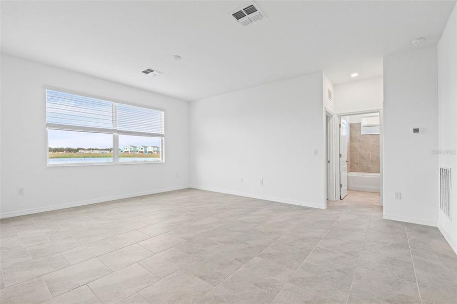 Spacious, unfurnished interior of a new home in Rye Ranch: Executive Homes, Parrish (Image 21).