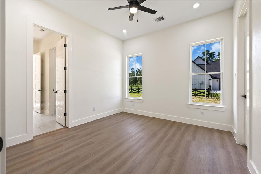 Spacious, unfurnished interior of a new home in , Conroe (Image 21). Spacious, unfurnished interior of a new home in , Conroe (Image 21).