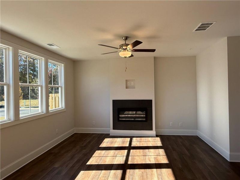 Spacious, unfurnished interior of a new home in , Marietta (Image 13).