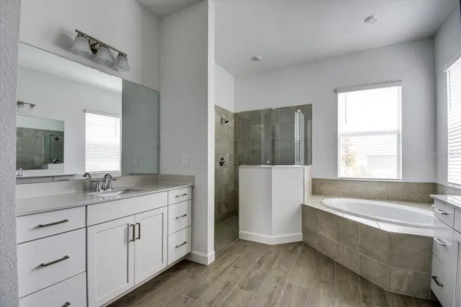 Furnished interior view inside a new home in Harbor East, Port Charlotte (Image 8).