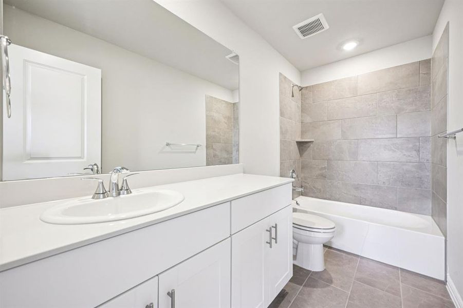 Photo is not of the actual home, but is an inspirational photo of builder’s model home and may depict options, furnishings, and/or decorator features that are not included. Photo is not of the actual home, but is an inspirational photo of builder’s model home and may depict options, furnishings, and/or decorator features that are not included.