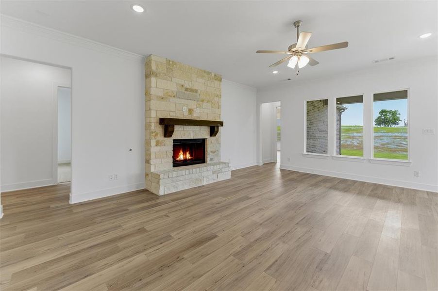 Spacious, unfurnished interior of a new home in Grayson Ridge, Van Alstyne (Image 24).