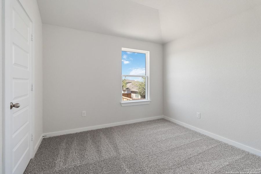 Spacious, unfurnished interior of a new home in Applewhite Meadows, San Antonio (Image 26).