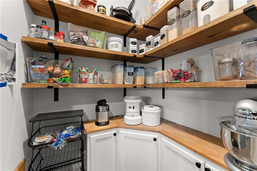 Furnished interior view inside a new home in , Dawsonville (Image 11).