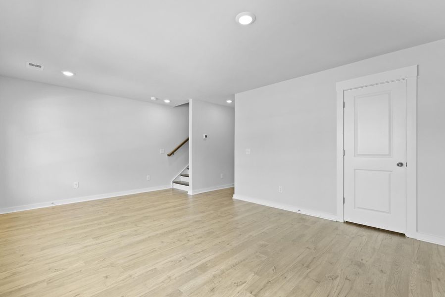 Spacious, unfurnished interior of a new home in Nexton, Summerville (Image 56).