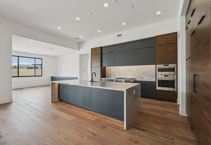 Kitchen - 15 of 29
