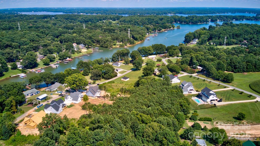 Image 34 of a home in .