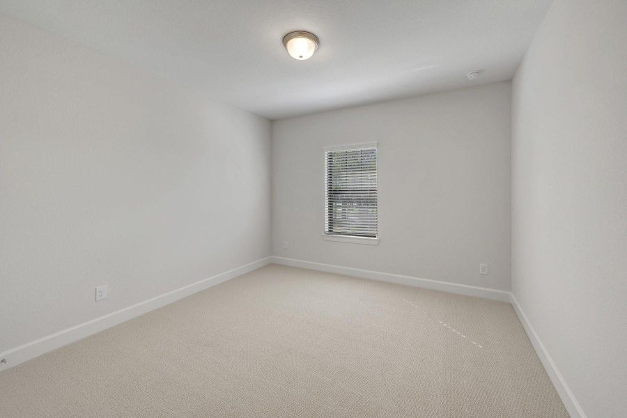 Spacious, unfurnished interior of a new home in Riceland - Summit Collection, Mont Belvieu (Image 12).