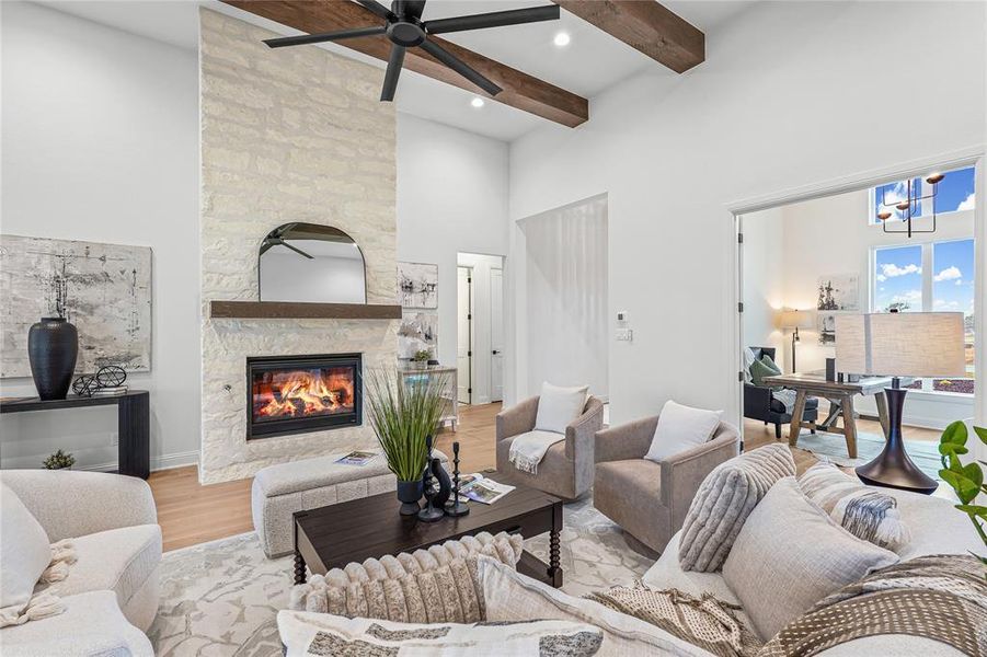 Furnished interior view inside a new home in SouthBend Estates, Granbury (Image 7).