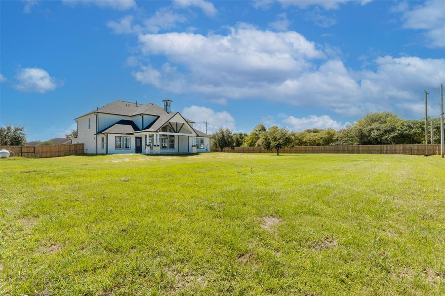 Exterior details and patio area of a home in , Dickinson (Image 26).
