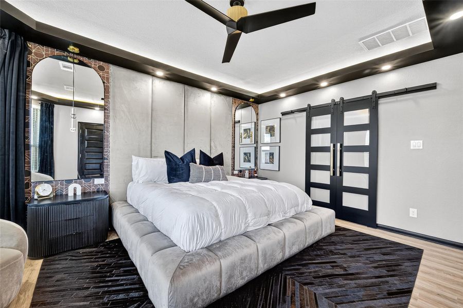 Furnished interior view inside a new home in Anderson Lakes, Houston (Image 10). Furnished interior view inside a new home in Anderson Lakes, Houston (Image 10).