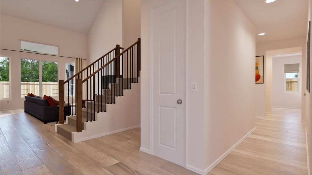 Spacious, unfurnished interior of a new home in Samara: Wentworth, League City (Image 18).